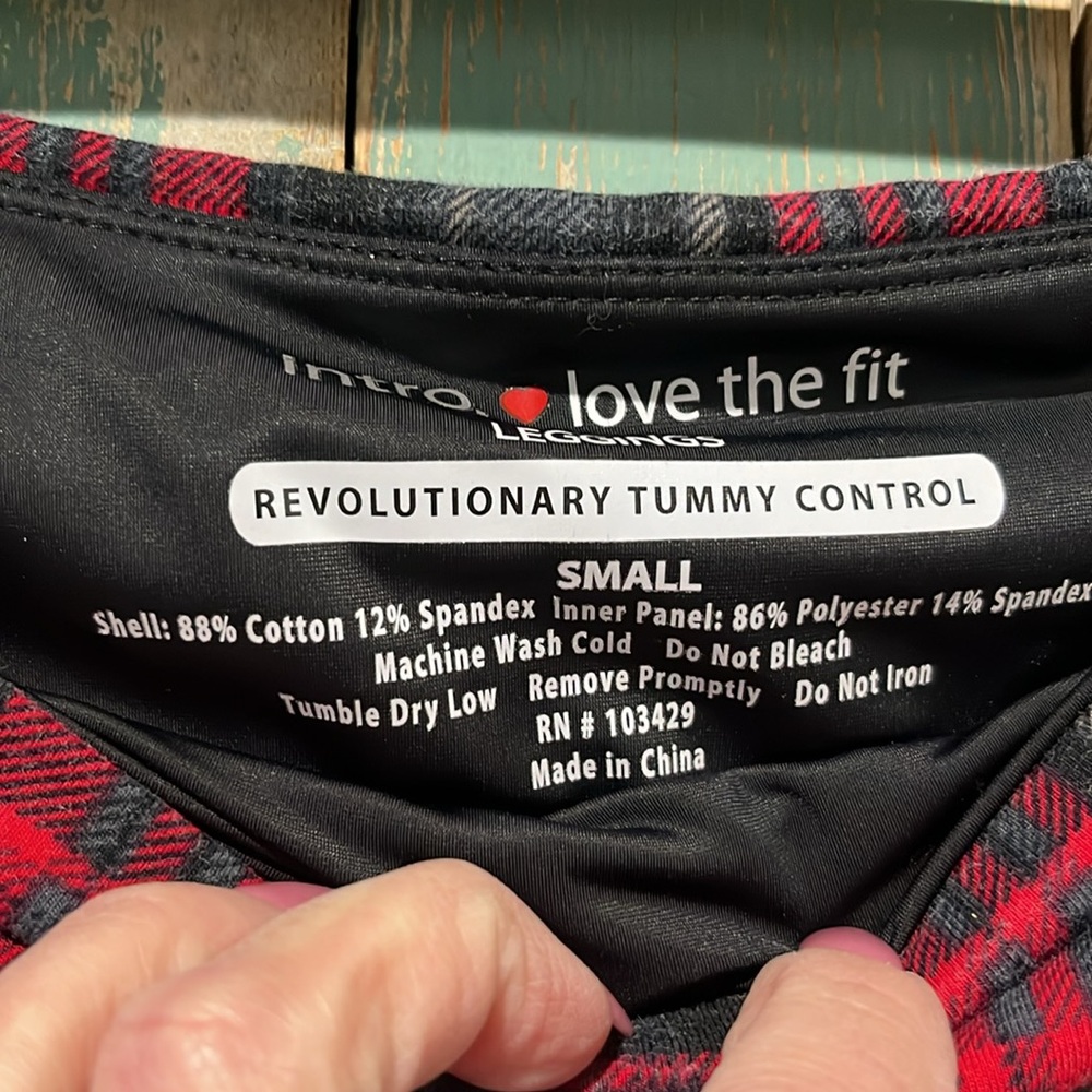 Intro love the fit women’s leggings small red/gray plaid - Picture 4 of 4